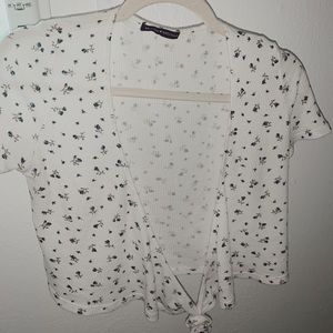 Brandy Melville Cropped Tee with Tie